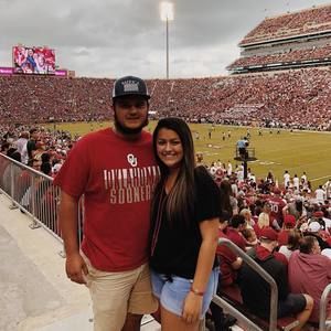 Meet your Posher, Leslie